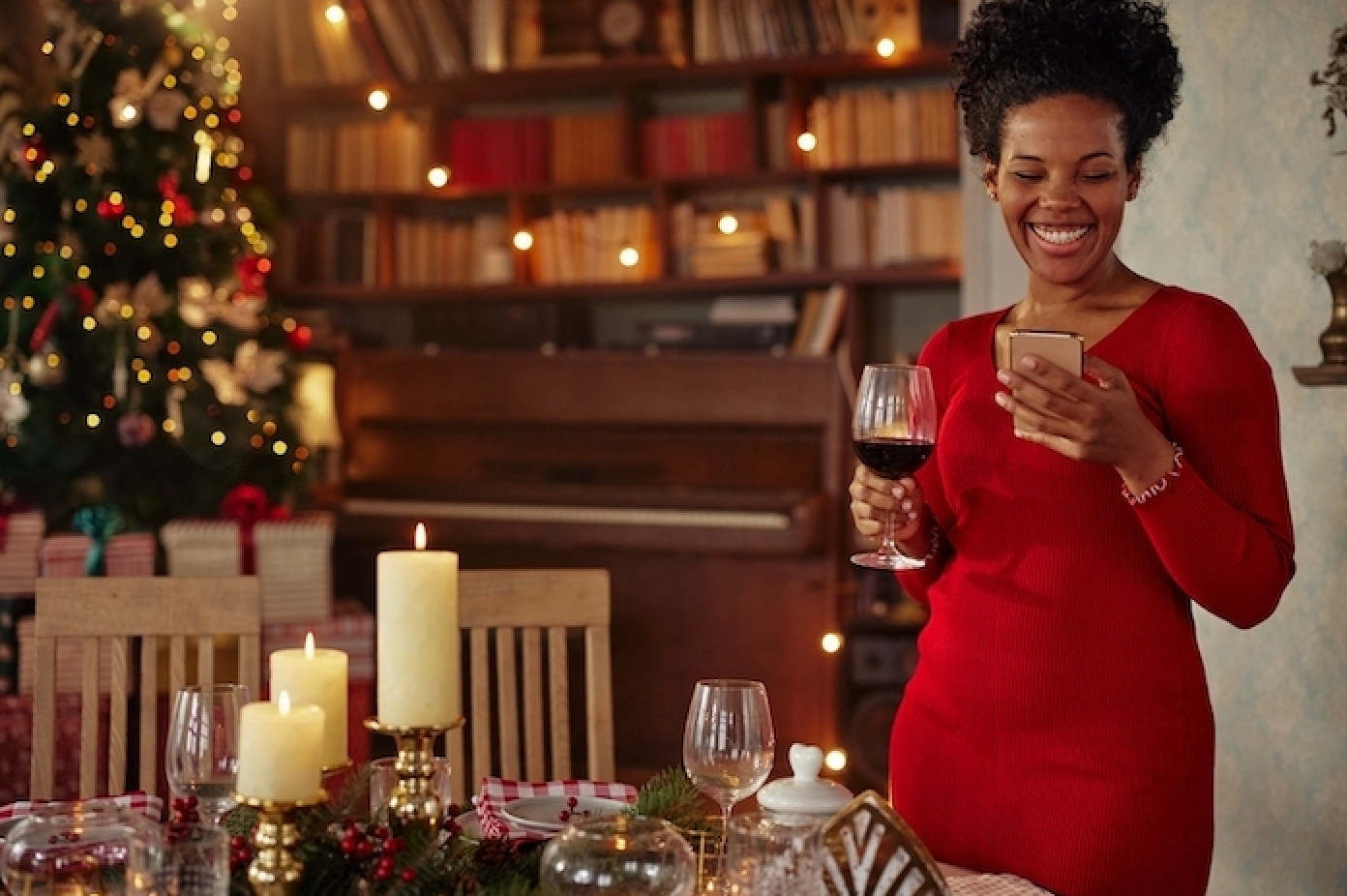 25 Best Christmas Songs and Wine Pairings - Bright Cellars